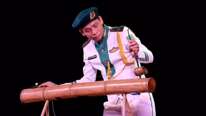 NSƯT Văn Hóa: Tiếng đàn bầu trên mọi nẻo biên cương