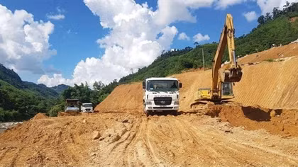 Chậm giải phóng mặt bằng 3,2km để thi công nâng cấp QL25