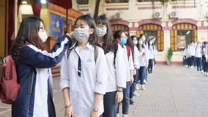 Học sinh THPT Hà Nội có thể đi học từ 6/12