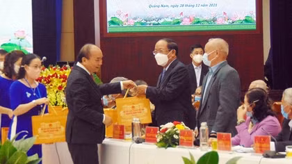 Phát huy tinh thần đoàn kết, đưa Quảng Nam phát triển bền vững