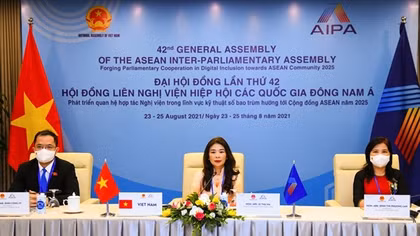 Thông qua Báo cáo tài chính, tăng lương cho cán bộ Ban Thư ký AIPA
