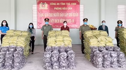Huy động các nguồn lực, không bỏ sót người dân gặp khó khăn