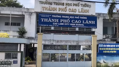 Kỷ luật phó hiệu trưởng vụ lộ clip nhạy cảm khi dạy trực tuyến