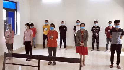 Khởi tố 12 đối tượng làm giả giấy xét nghiệm COVID