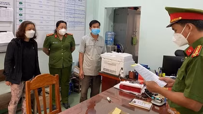 Bắt tạm giam nguyên Kế toán trưởng tham ô tài sản