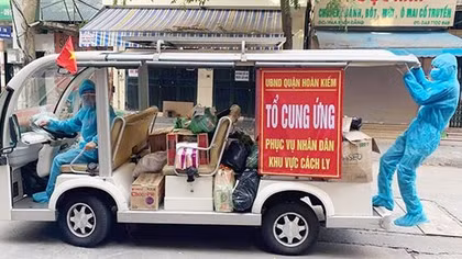 Ấm tình người trong những khu phong tỏa