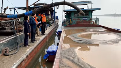 Giám đốc “ăn” hàng trăm triệu đồng từ khai thác trái phép