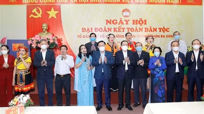 Chủ tịch Quốc hội dự Ngày hội Đại đoàn kết toàn dân tộc tại Hà Nội