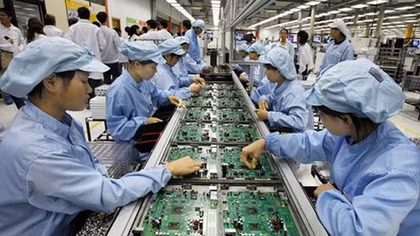 Nhóm hàng máy vi tính, sản phẩm điện tử và linh kiện đạt 101,2 tỷ USD kim ngạch xuất nhập khẩu