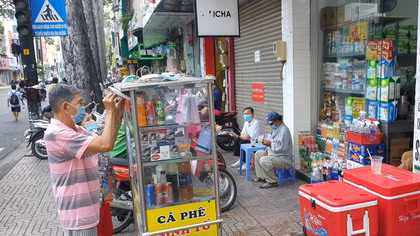 TP Hồ Chí Minh cho phép hàng quán đạt 4 tiêu chí được bán ăn uống tại chỗ