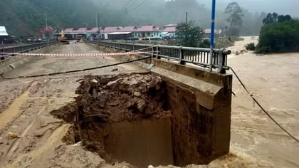 Mưa lũ miền Trung làm 4 người chết, hơn 23.600 ngôi nhà bị ngập
