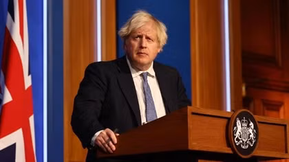 Bê bối vây quanh ông Boris Johnson