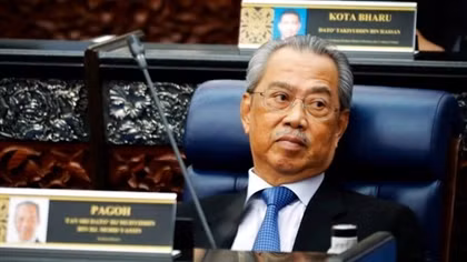 Toàn bộ nội các Malaysia đệ đơn từ chức