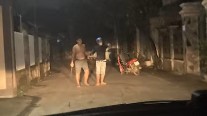 Nồng nặc hơi men, mang dao đi chém người do va quẹt xe