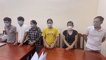 Lừa đảo làm hồ sơ mua hàng trả góp, chiếm đoạt 5 tỷ đồng