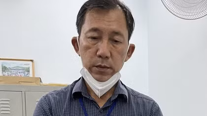 Bắt tạm giam cán bộ thêm tên người thân vào danh sách nhận hỗ trợ