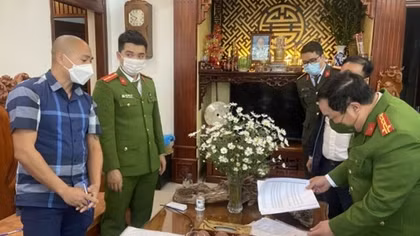 Nhiều đường dây “tín dụng đen” cho vay với lãi suất 1.000%/năm