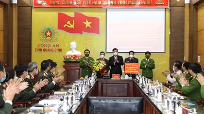 Khen thưởng Công an tỉnh Quảng Bình phá chuyên án nghìn tỷ