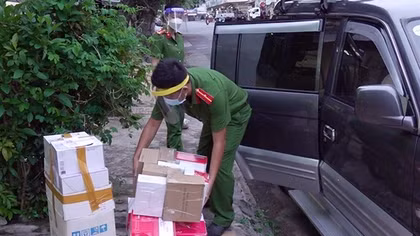 Thu giữ số lượng lớn sản phẩm làm đẹp không rõ nguồn gốc xuất xứ