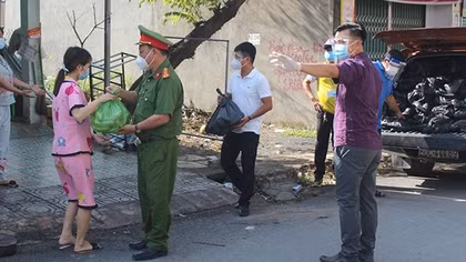 Hỗ trợ công nhân để nhanh chóng phục hồi sản xuất