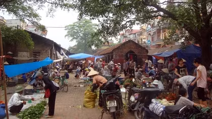 Chợ Nôm nhộn nhịp ngược xuôi