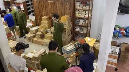 Phát hiện lô hàng trị giá khoảng 1 tỷ đồng không rõ nguồn gốc