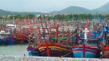 Quảng Bình vừa chống dịch, vừa khẩn trương chống bão Conson