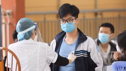 Hà Nội yêu cầu người nhập cảnh chưa tiêm đủ vaccine phải cách ly 7 ngày