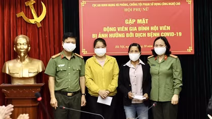 Tháng 10 lan tỏa yêu thương của phụ nữ Cục An ninh mạng và phòng, chống tội phạm sử dụng công nghệ cao