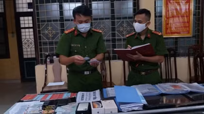 Bị bắt, nhốt vì 15 triệu đồng vay… lãi ngày