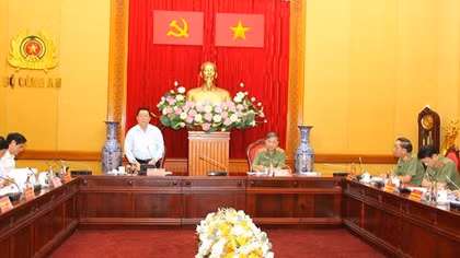 Đoàn kiểm tra của Ban Bí thư làm việc với Ban Thường vụ Đảng ủy Công an Trung ương
