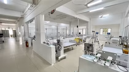 Trung tâm hồi sức quốc gia tại Cần Thơ chính thức tiếp nhận bệnh nhân COVID-19 nặng