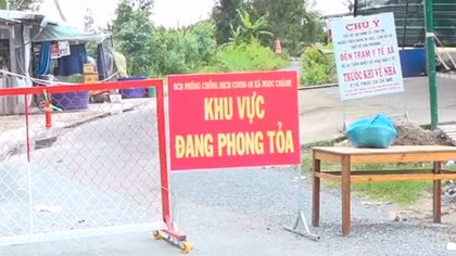 Tạm đình chỉ Trạm trưởng Y tế xã do làm lây lan dịch bệnh