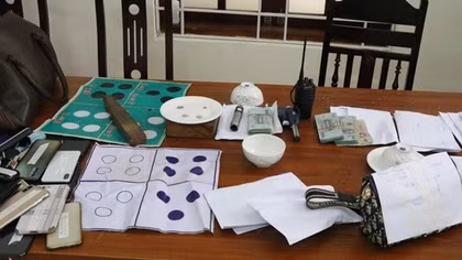Triệt phá ổ nhóm sử dụng xe ôtô chở con bạc đến đồi keo để sát phạt
