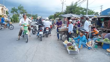 Cần sớm dẹp bỏ chợ tự phát, tiềm ẩn lây lan dịch bệnh