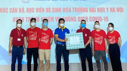 Những lá đơn tình nguyện kể chuyện
