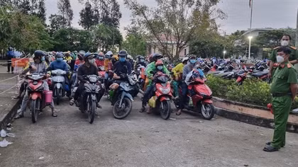 Kiên Giang tiếp nhận trên 7.000 người về quê an toàn