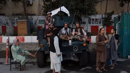 Taliban chuẩn bị ra mắt chính phủ mới trong bối cảnh kinh tế bất ổn