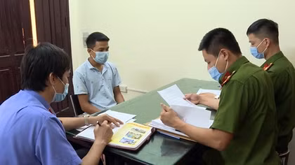 “Bánh vẽ”  online