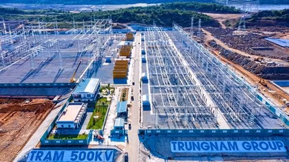 Cú hích cho điện sạch từ trạm biến áp và tuyến dây 500 kV đầu tiên do tư nhân thực hiện