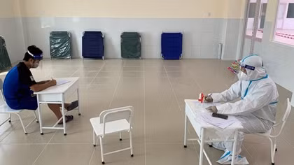 Mạo danh bác sĩ “duyệt” cho tất cả F0 ở khu cách ly về nhà
