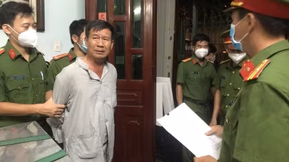 Khởi tố, bắt tạm giam đối tượng hành hung thư ký tòa án