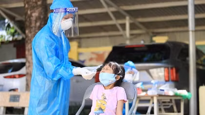 Hà Nội ghi nhận 4 ca dương tính mới, có 1 bé gái vài tháng tuổi ở quận Hoàng Mai