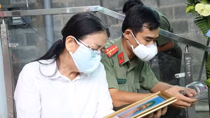 Trên tuyến đầu chống dịch: Anh ngã xuống vì cuộc chiến chống COVID-19