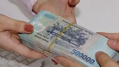 Tìm bị hại của “cán bộ ngân hàng” rởm