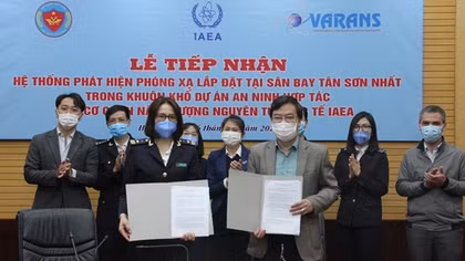 Tiếp nhận hệ thống phát hiện phóng xạ lắp đặt tại sân bay Tân Sơn Nhất