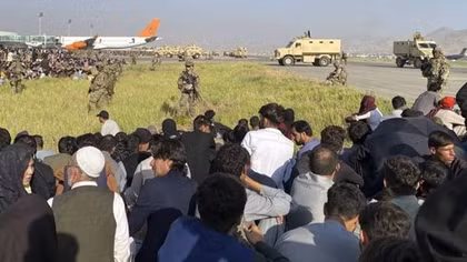 (NÓNG TUẦN QUA) Loạn lạc ở Kabul; châu Âu vật lộn với cháy rừng