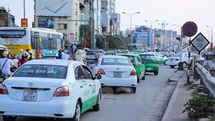 Hà Nội chấp thuận cho 200 xe taxi Mai Linh được hoạt động vận tải