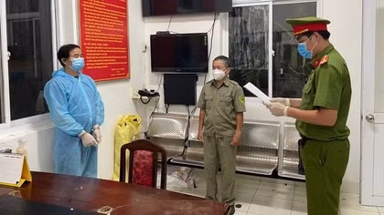 Biết nơi mình ở có người nghi nhiễm COVID-19, "âm thầm" di chuyển đến địa phương khác