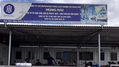Điều tra nghi vấn nhóm côn đồ giành địa bàn chém trọng thương bảo vệ